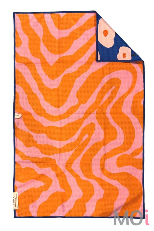 Fidget: Reversible Hand Towel