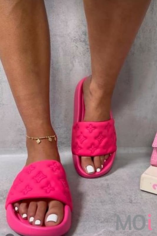 Embossed Detail Slide Sandal Pink
