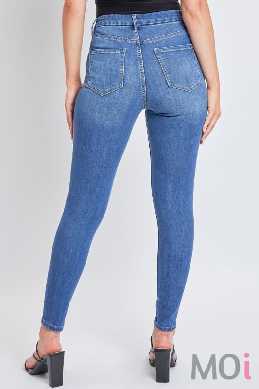 Curvy Fit High Rise Skinny Jeans Medium Wash