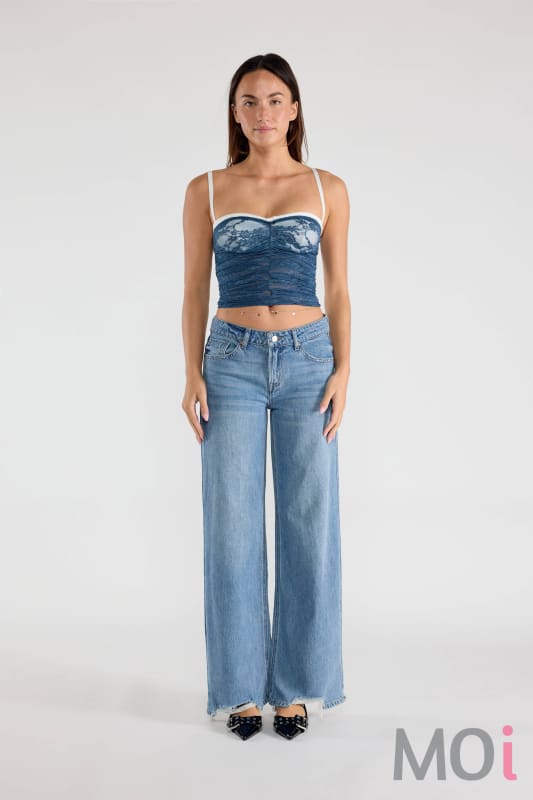 Baggy Wide Leg Jeans w/Chewed Hem