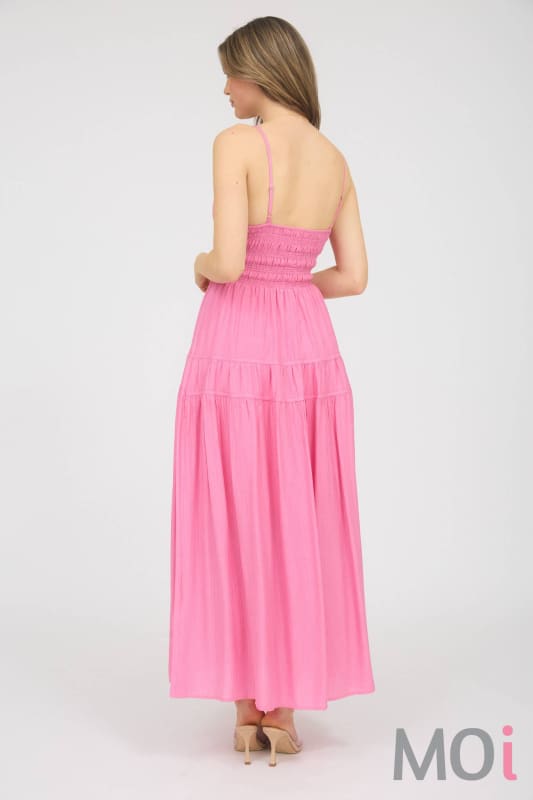 V NECK SHIRRED WAIST SLEEVELESS MIDI DRESS