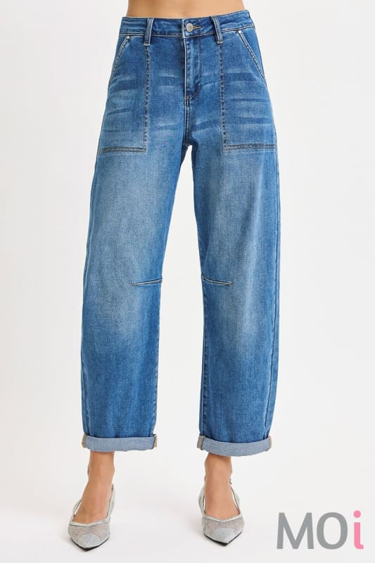 Mid Rise Relaxed Barrel Patch Pocket Jean
