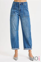 Mid Rise Relaxed Barrel Patch Pocket Jean