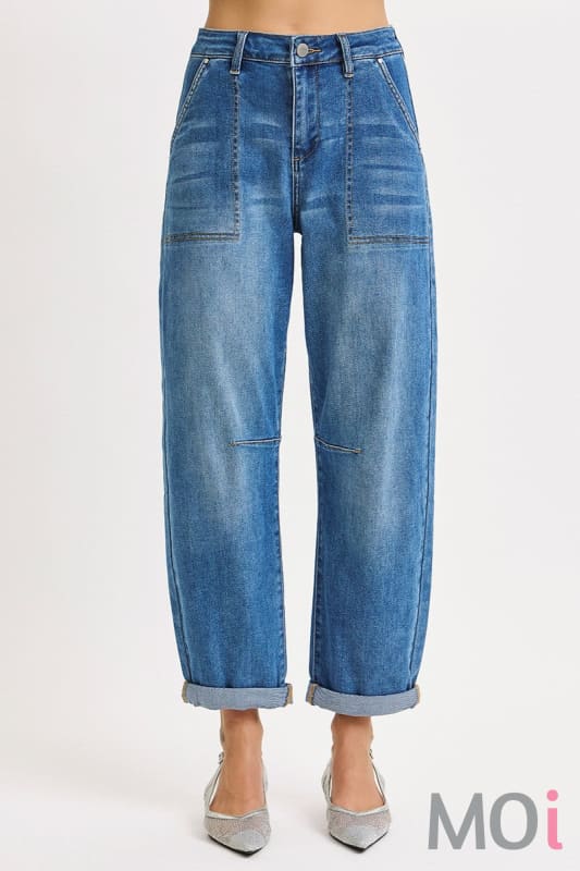 Mid Rise Relaxed Barrel Patch Pocket Jean