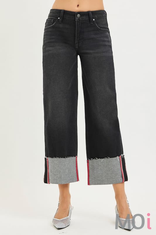 Tummy Control Mid Rise Crop Cuffed