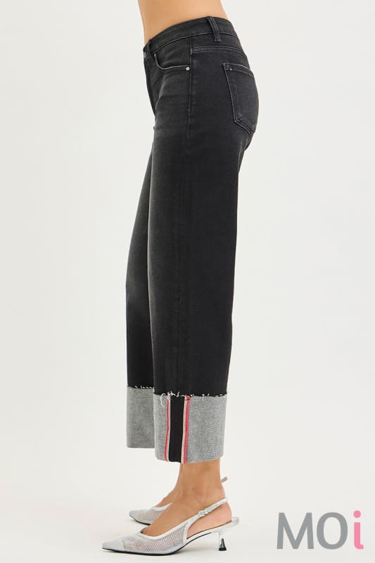 Tummy Control Mid Rise Crop Cuffed