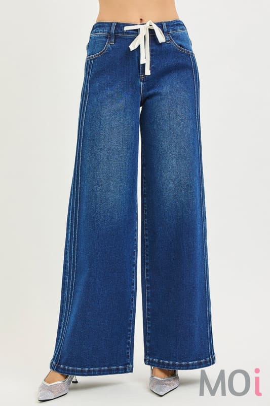 Elastic Waist Band MId-Rise Pintuck Jean