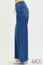 Elastic Waist Band MId-Rise Pintuck Jean