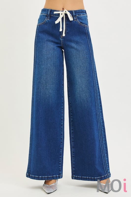 Elastic Waist Band MId-Rise Pintuck Jean