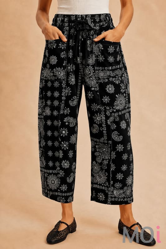 Printed Barrel Utility Knit Pants Black