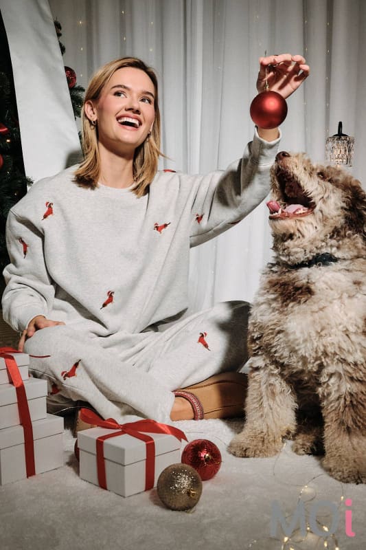 X-Mas Weenie Embroidery Sweatshirt
