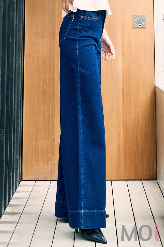 Wide Leg Jeans With Center Release Pintuck