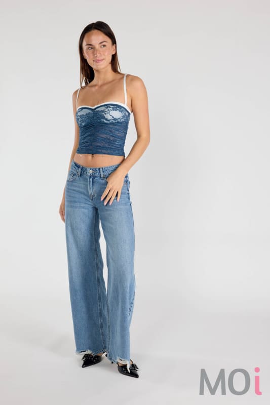 Baggy Wide Leg Jeans w/Chewed Hem