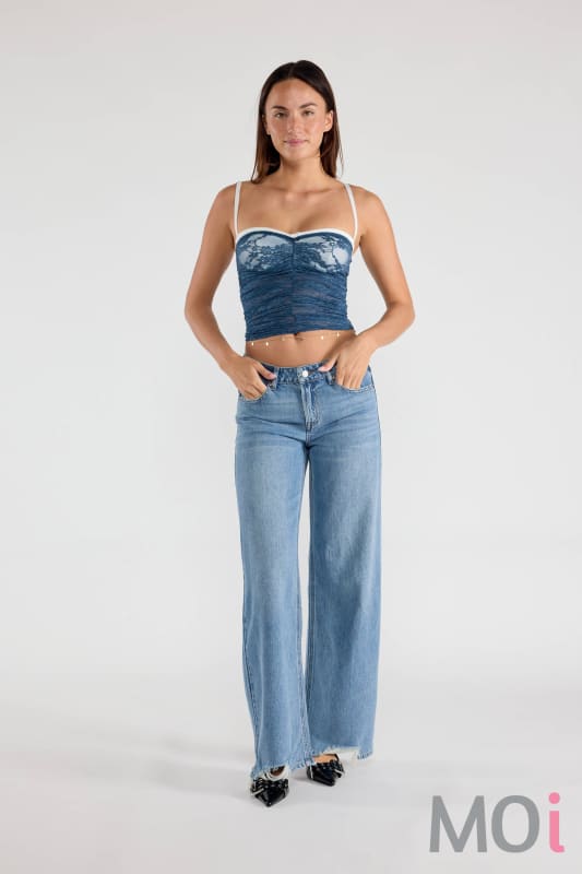 Baggy Wide Leg Jeans w/Chewed Hem