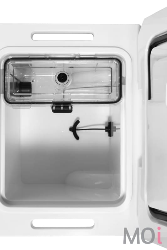 Brutank 35-Quart Rolling Cooler by Brumate Ice White