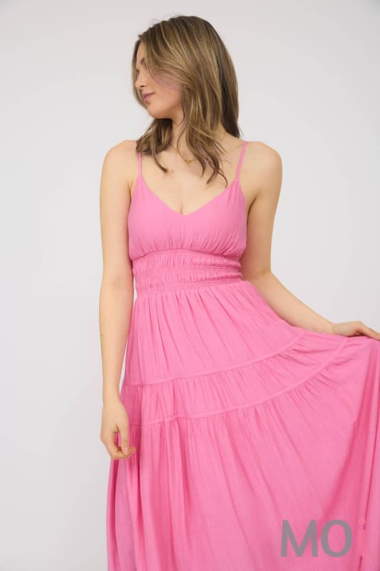 V NECK SHIRRED WAIST SLEEVELESS MIDI DRESS