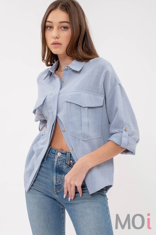 LIGHTWEIGHT COLLARED BUTTON DOWN 3/4 SLEEVE SHIRT