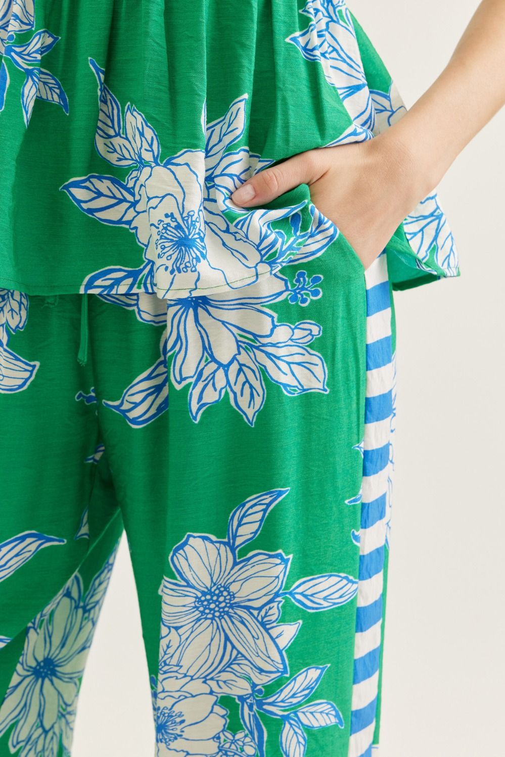 Floral Stripe Contrast Wide Leg Pants