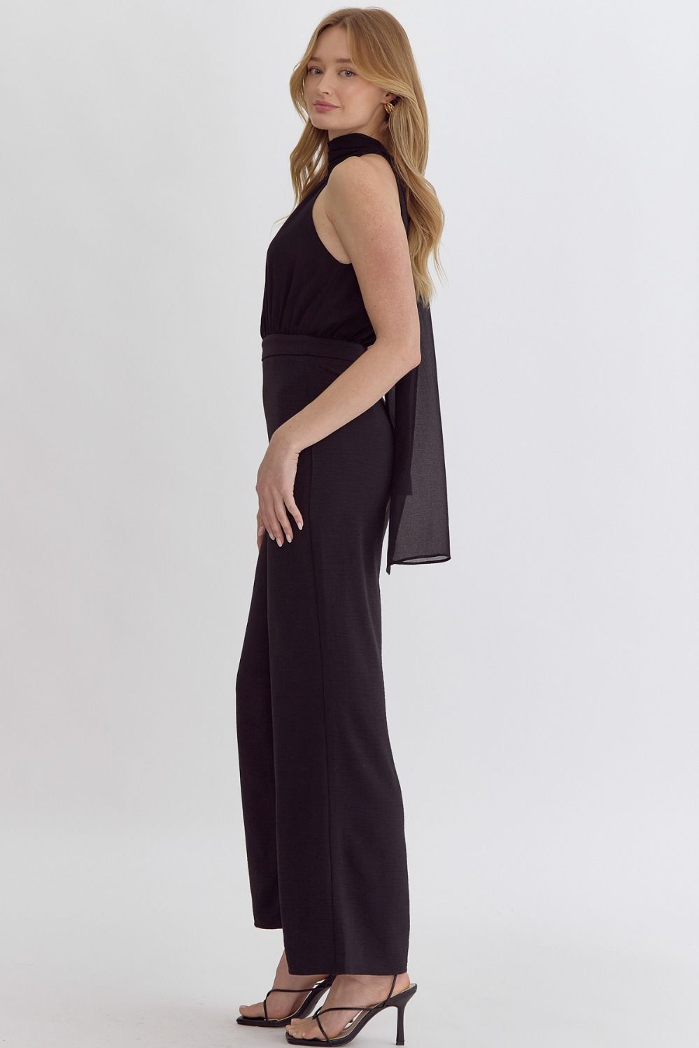 Solid Halter Neck Jumpsuit