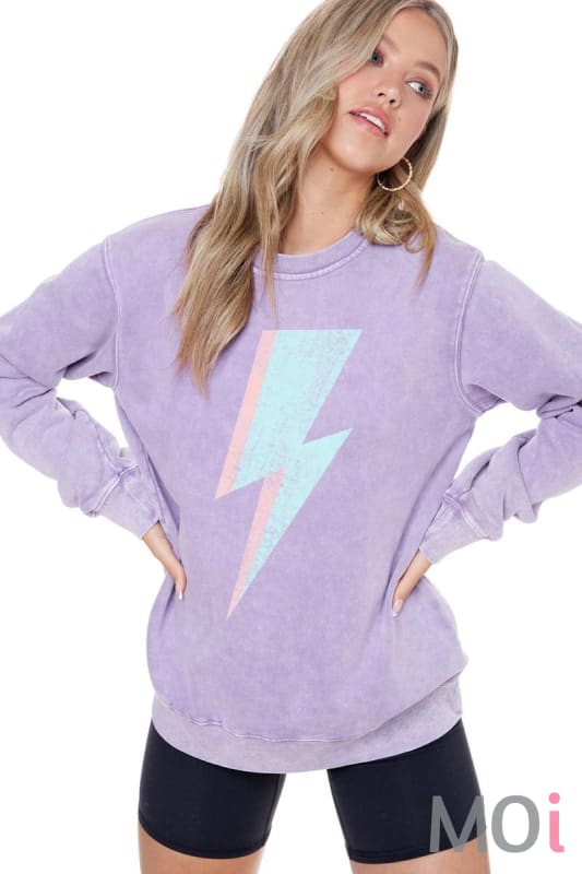 Lightning Bolt Graphic Sweatshirt Lavender